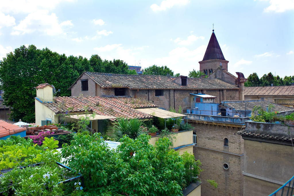 Finestra Su Trastevere - Guest House Rome Buitenkant foto