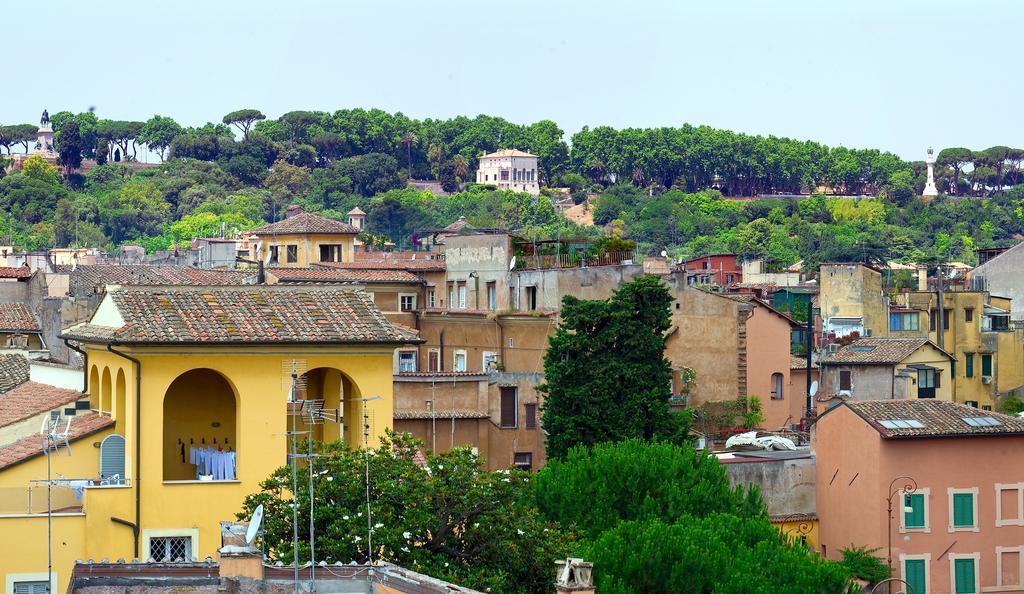 Finestra Su Trastevere - Guest House Rome Buitenkant foto