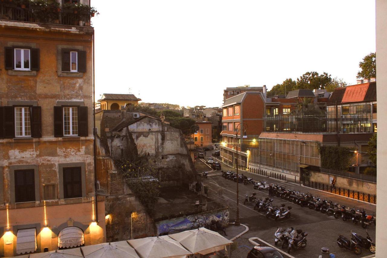 Finestra Su Trastevere - Guest House Rome Buitenkant foto