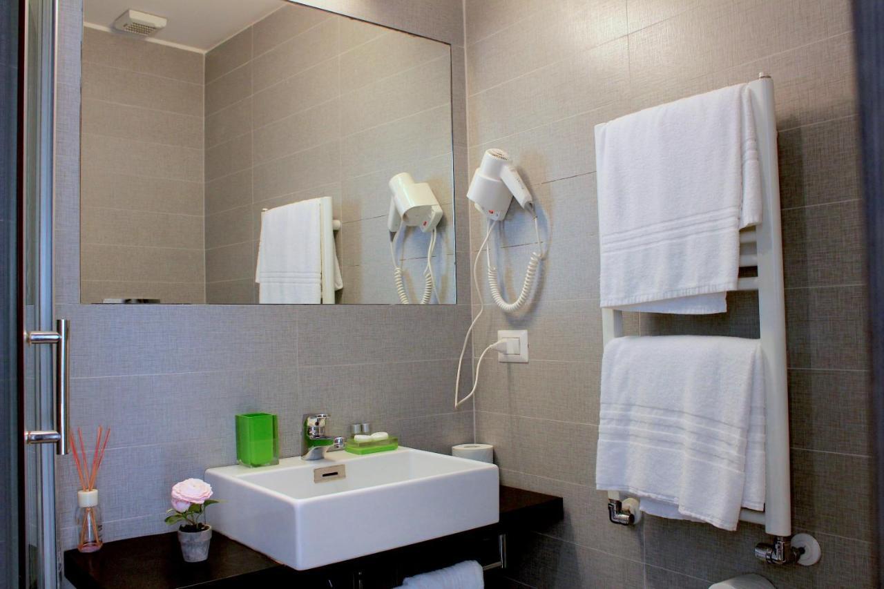 Finestra Su Trastevere - Guest House Rome Buitenkant foto